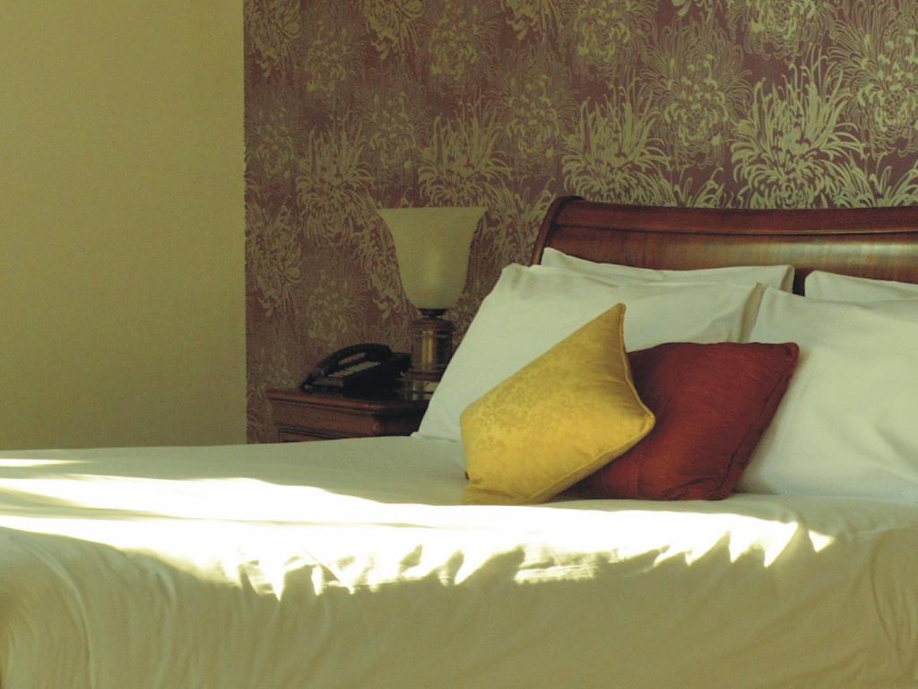 The Thomas Paine Hotel Тетфорд Номер фото