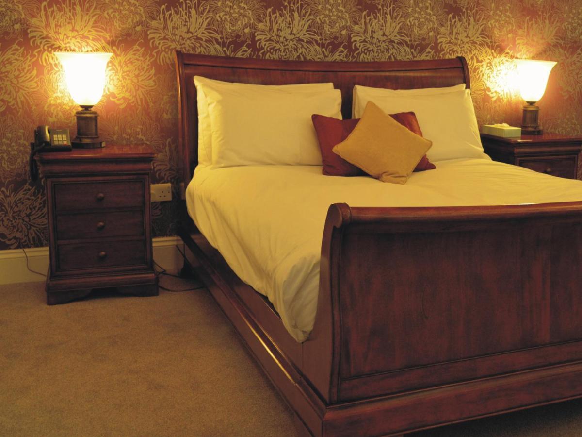 The Thomas Paine Hotel Тетфорд Экстерьер фото